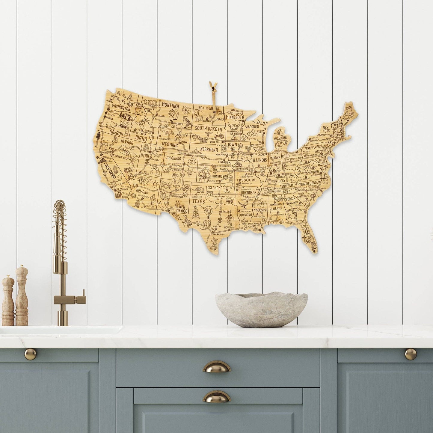 XXL Destination USA Cutting & Charcuterie Board, 30" x 19"